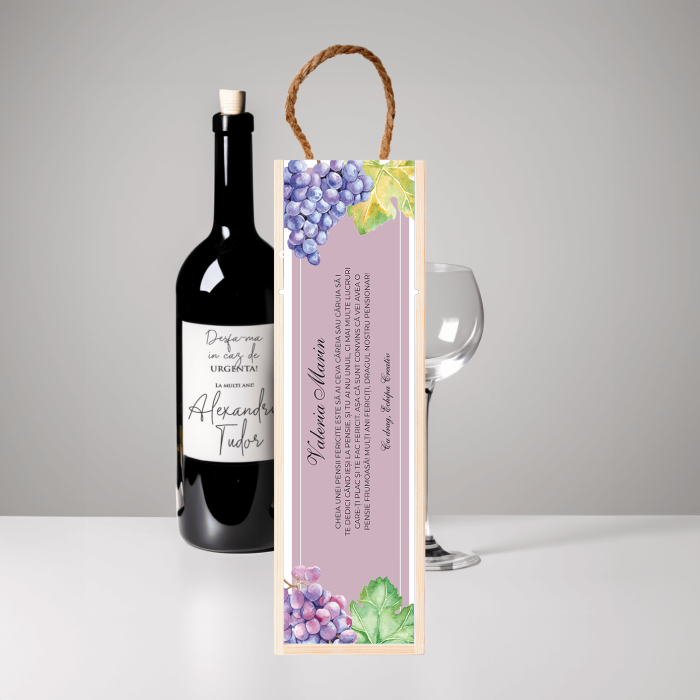 Cutie personalizata pentru vin cu nume și urare